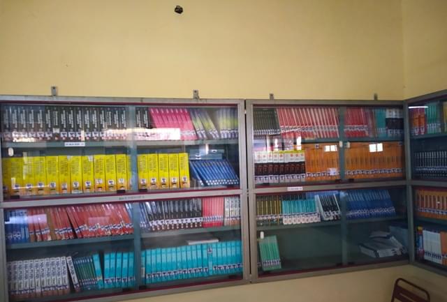 IQRA BCA College Bharuch Library photo 5